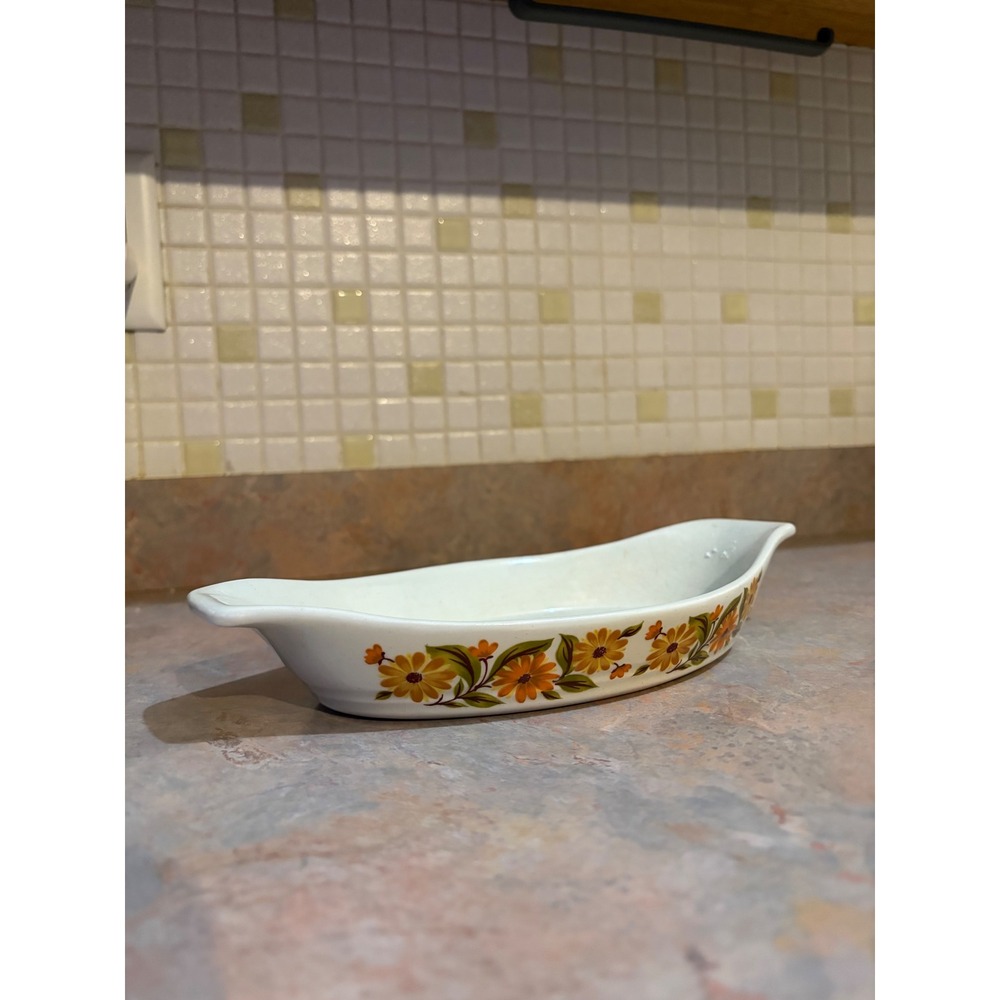 Vintage Capri Bake Serve n Store Stoneware Oval Floral Daisy Serving Dish Japan